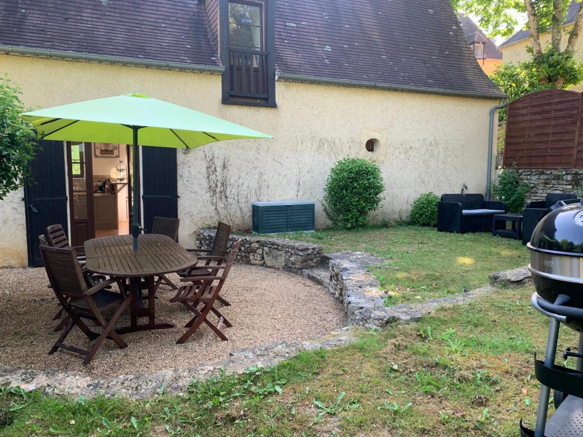 Gite - Le Petit Noyer Le Bugue Exterior photo